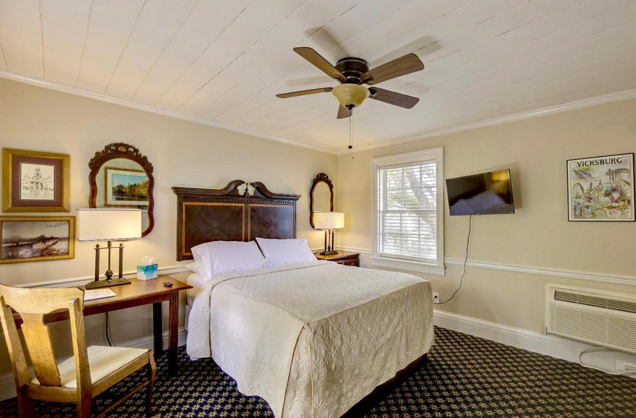 Deluxe Queen Room,1413840572:JPEG